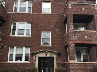2200 W Wilson Ave #3, Chicago, IL 60625