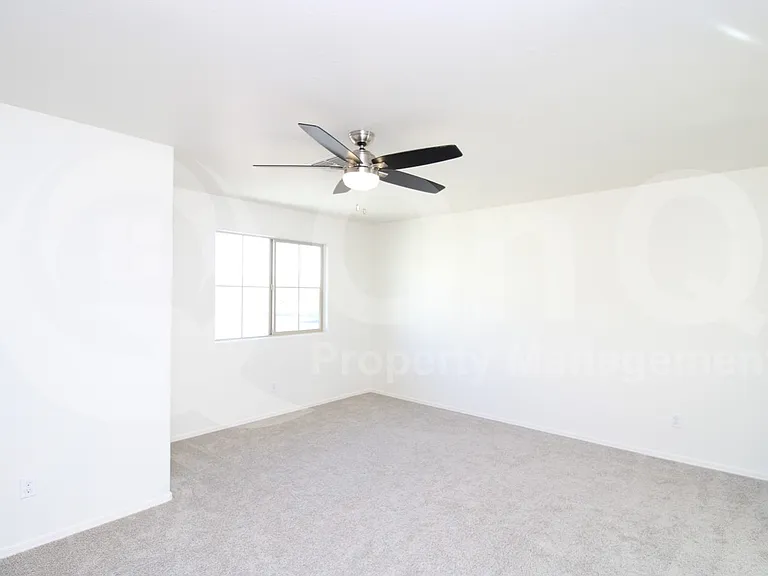 11443 W Saint John Rd — Photo 7
