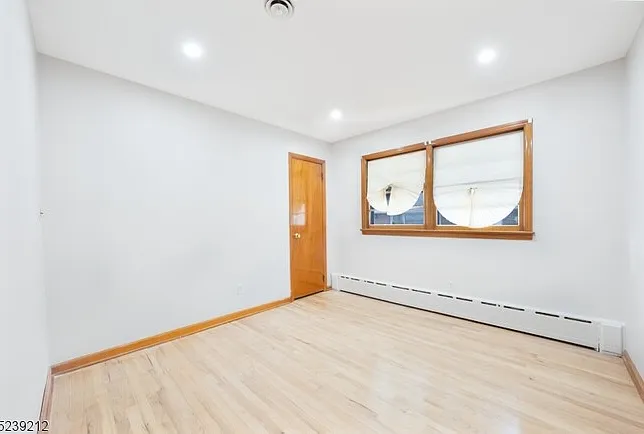11 Princeton Roadlinden — Photo 12