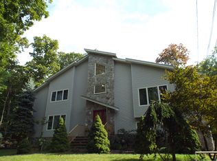 61 Toms Lake Rd, Wayne, NJ 07470