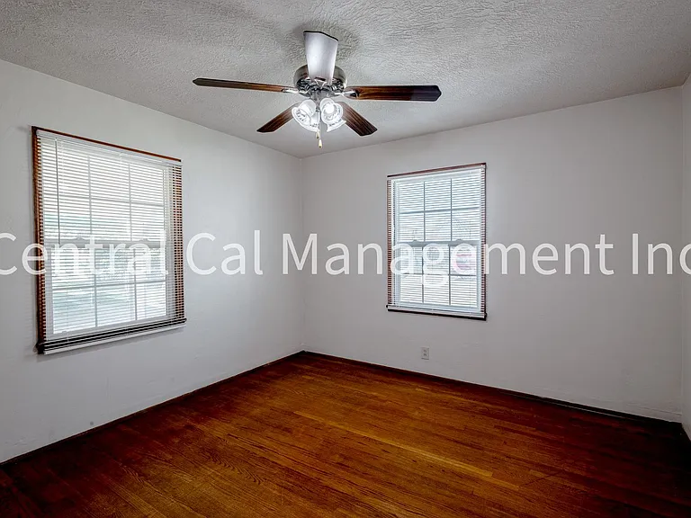 627 Hood Dr — Photo 15