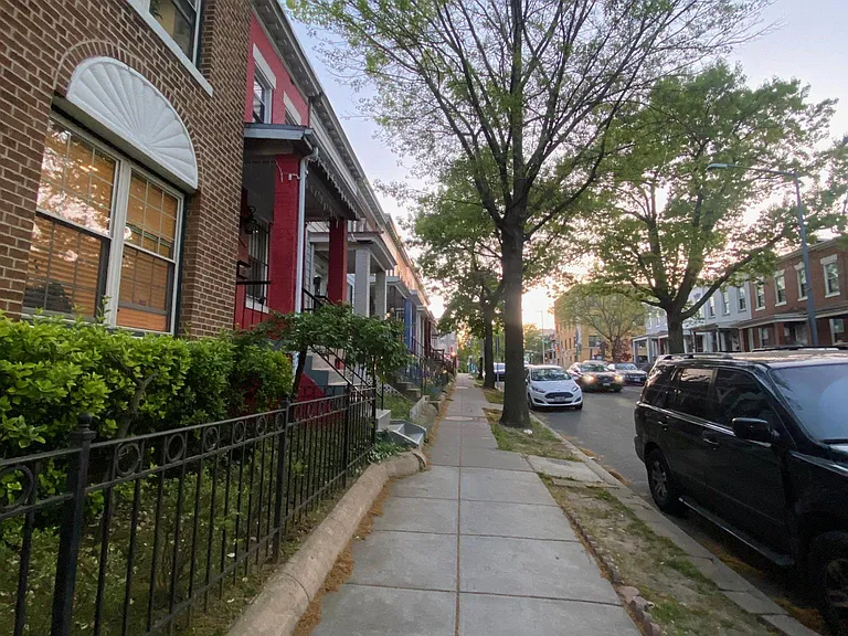 Irving St NW — Photo 13