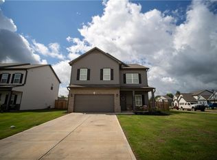 319 Lucyanna Ln, Cartersville, GA 30120