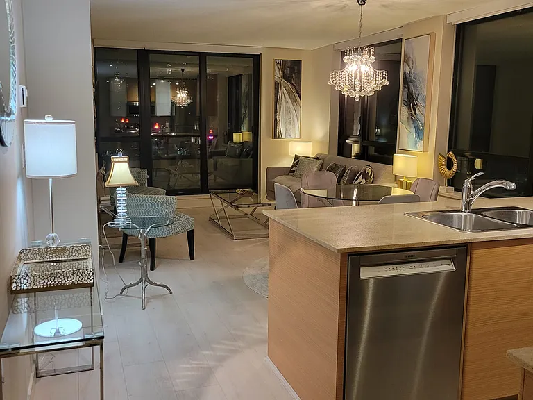 977 Mainland St #511 — Photo 6