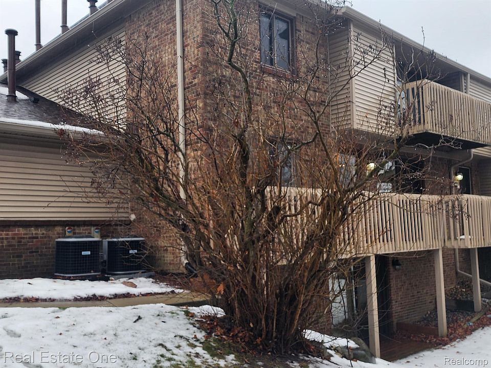 1st image of 7980 Lawrence #152