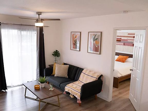 4th image of 863 W San Ysidro Blvd Unit 9