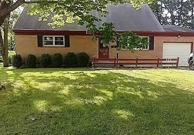 1st image of 921 Wesleyan Dr