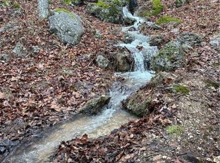 654 Mill Hollow Rd, Eureka Springs, AR 72632