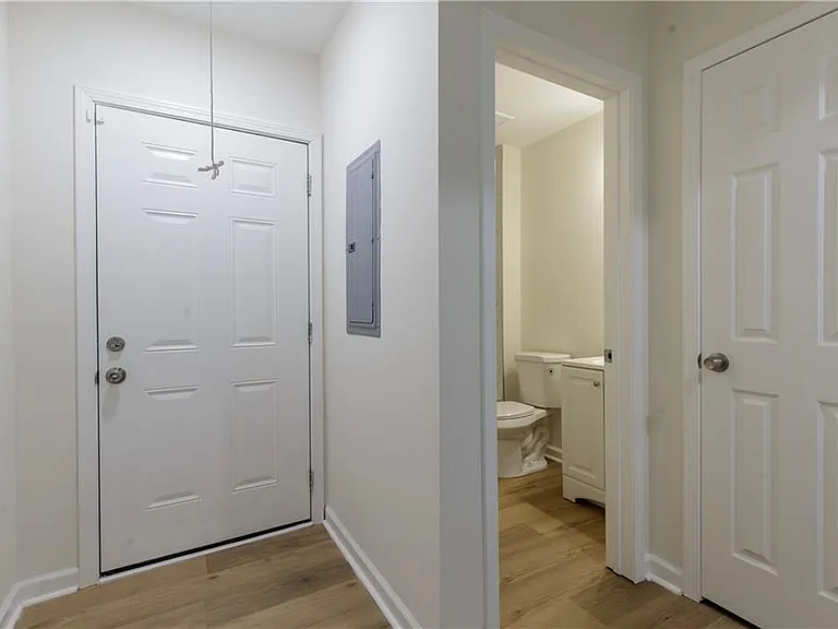 1015 Sims St SW — Photo 33