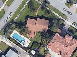 300 NE 7th St, Boca Raton, FL 33432