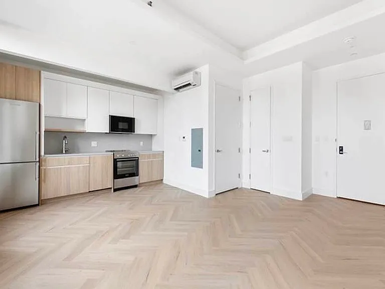 1437 Hancock St #1A — Photo 4