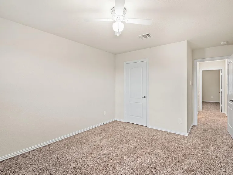 135 San Bernard Dr — Photo 31