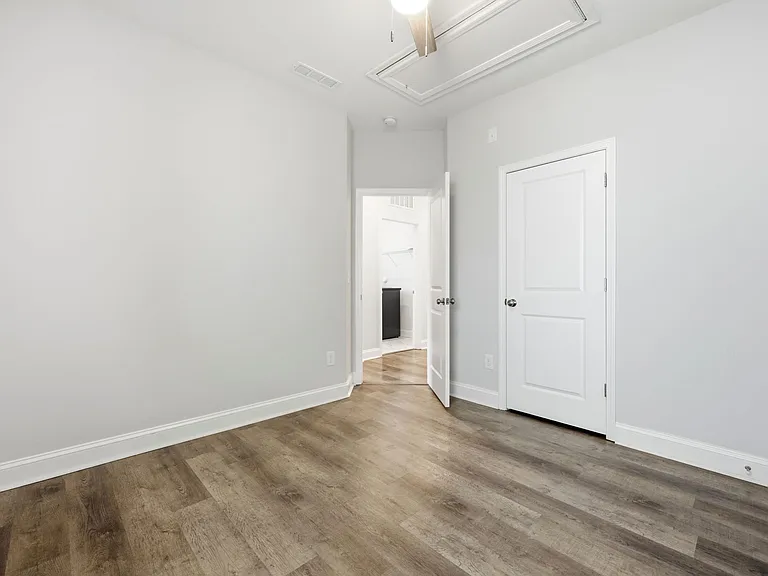265 Mindees Ln — Photo 34
