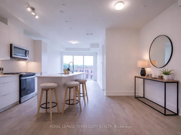 495 Logan Ave #505, Toronto, ON M4K 0A5