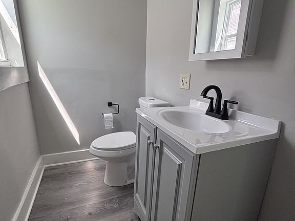 4th image of 30 Daisy St