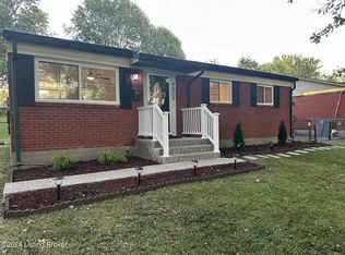 9805 Titan Dr, Louisville, KY 40229