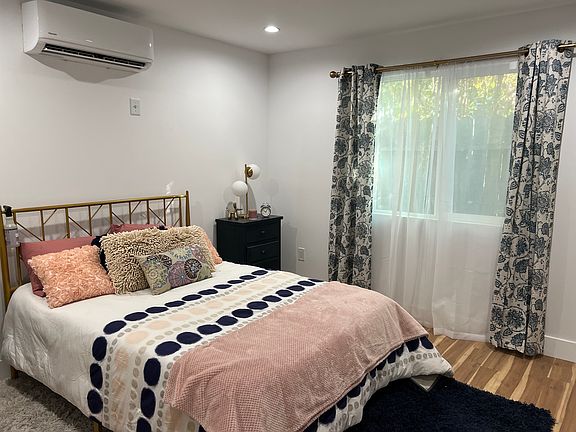 4th image of 6603 Louise Ave