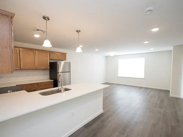 Apartments On Main — Photo 83