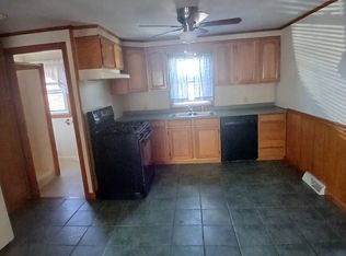 69 Church St, West Warwick, RI 02893
