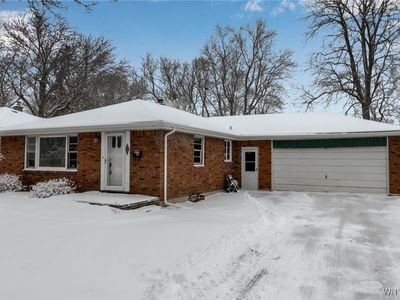 89 Woodlane Dr, Buffalo, NY, 14224