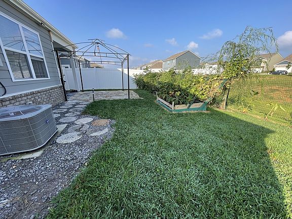 4th image of 6901 Sunny Parks Dr
