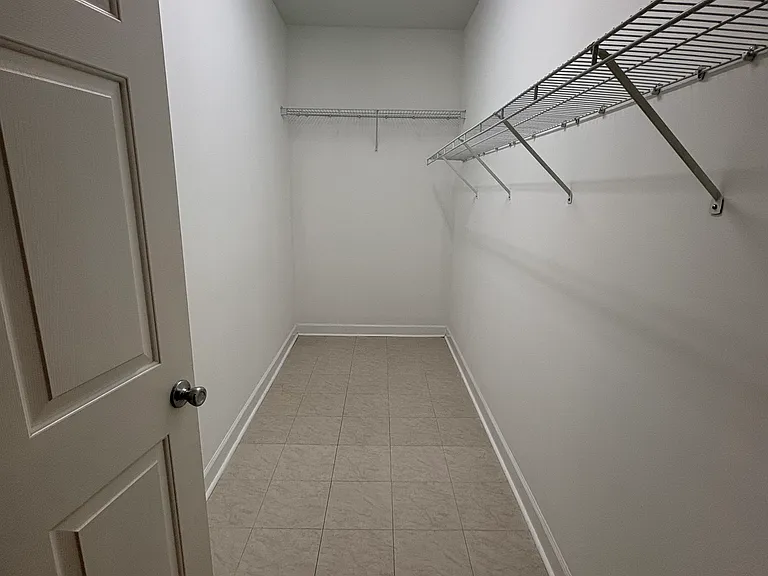 5126 Christian Dr — Photo 11