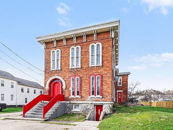 2nd image of 519 Huron Ave