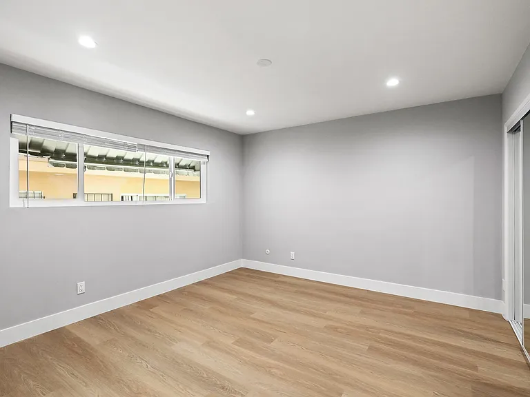 937 N Alfred St #G3 — Photo 19