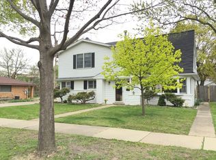 827 S 3rd Ave, Des Plaines, IL