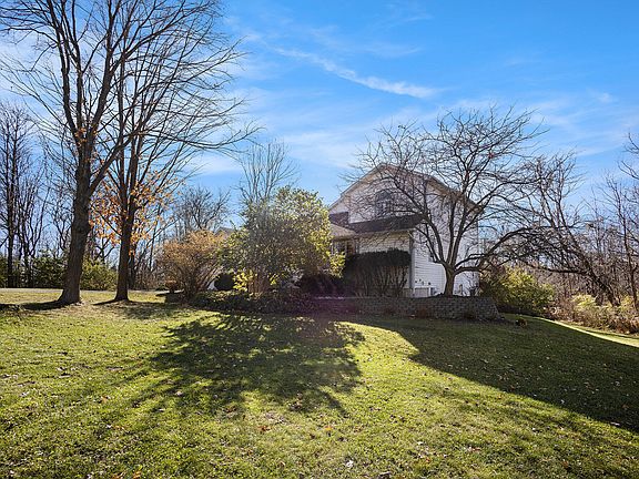 3rd image of 7429 Packer Dr NE