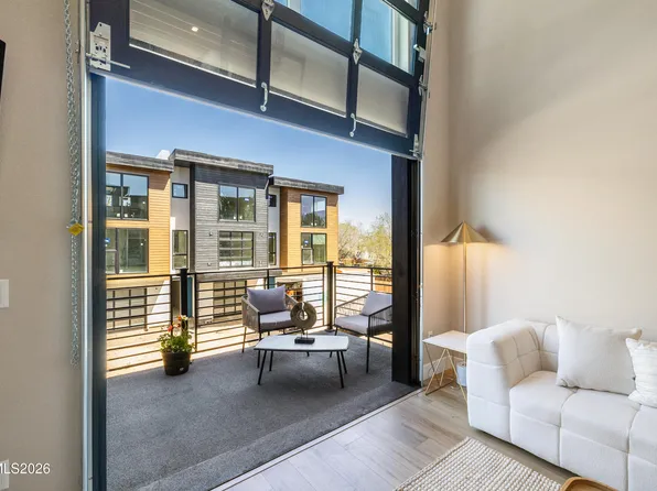 3812 Lakeside Dr, Reno, NV 89509