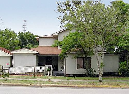 2nd image of 210 S Florida Ave