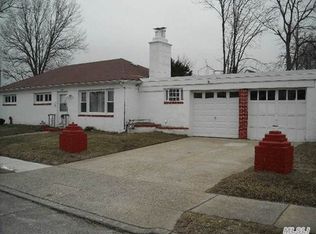 953 Hayes St, Baldwin, NY 11510