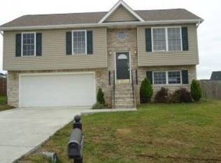 138 Buchanon Ln, Inwood, WV 25428