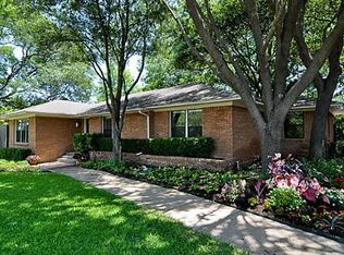 140 Lakeridge Dr, Dallas, TX 75218