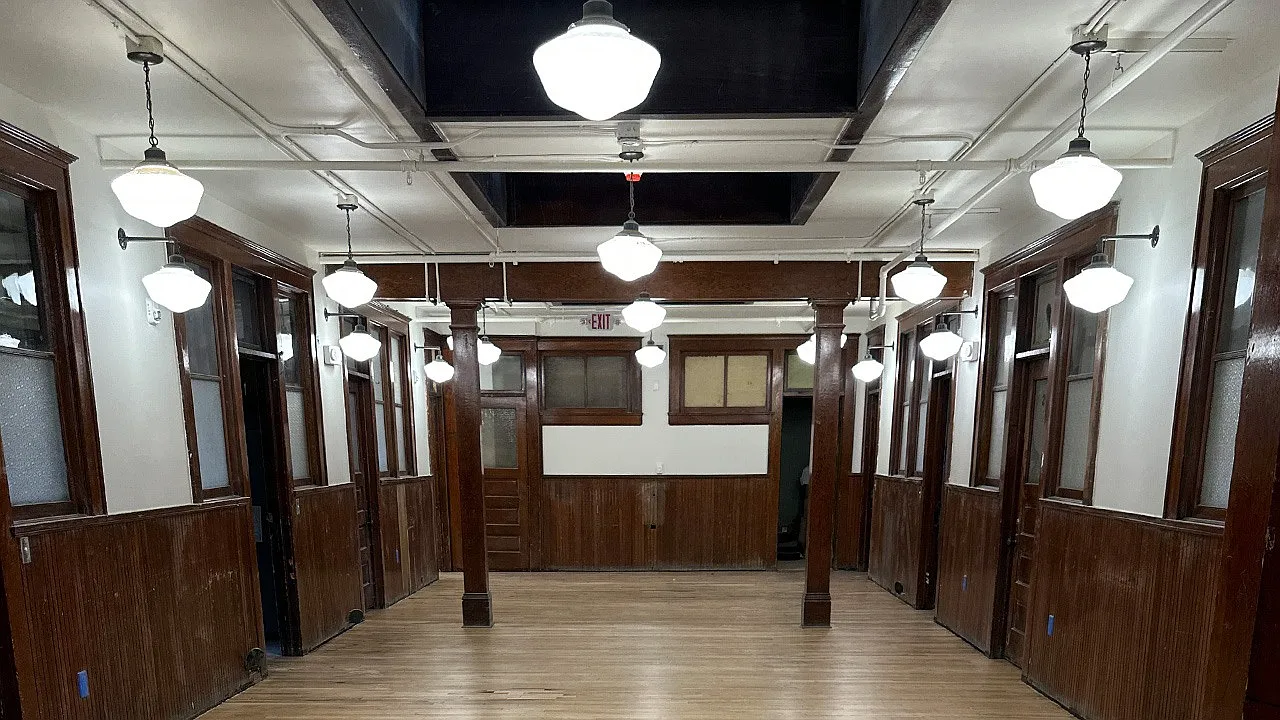 Crowley Flats — Photo 1