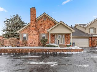 3 Geneva Ct, Dearborn, MI