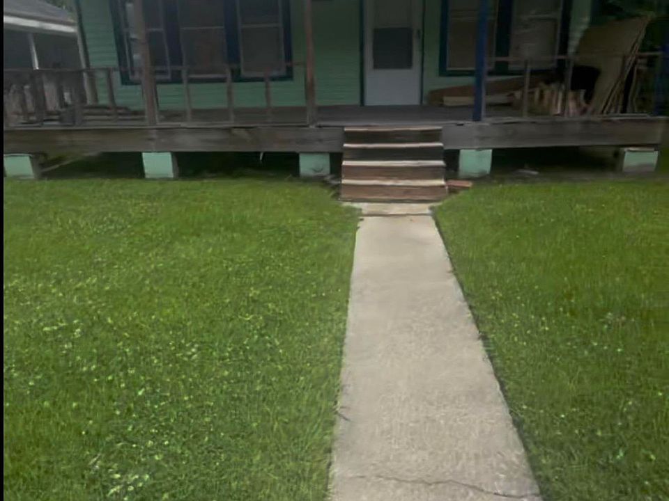 1st image of 341 Flicker St