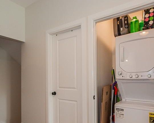 4th image of 1788 E 33rd St #6