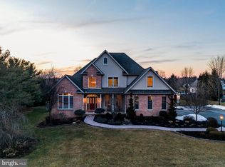 4010 Glenfinnan Pl, Mechanicsburg, PA 17055