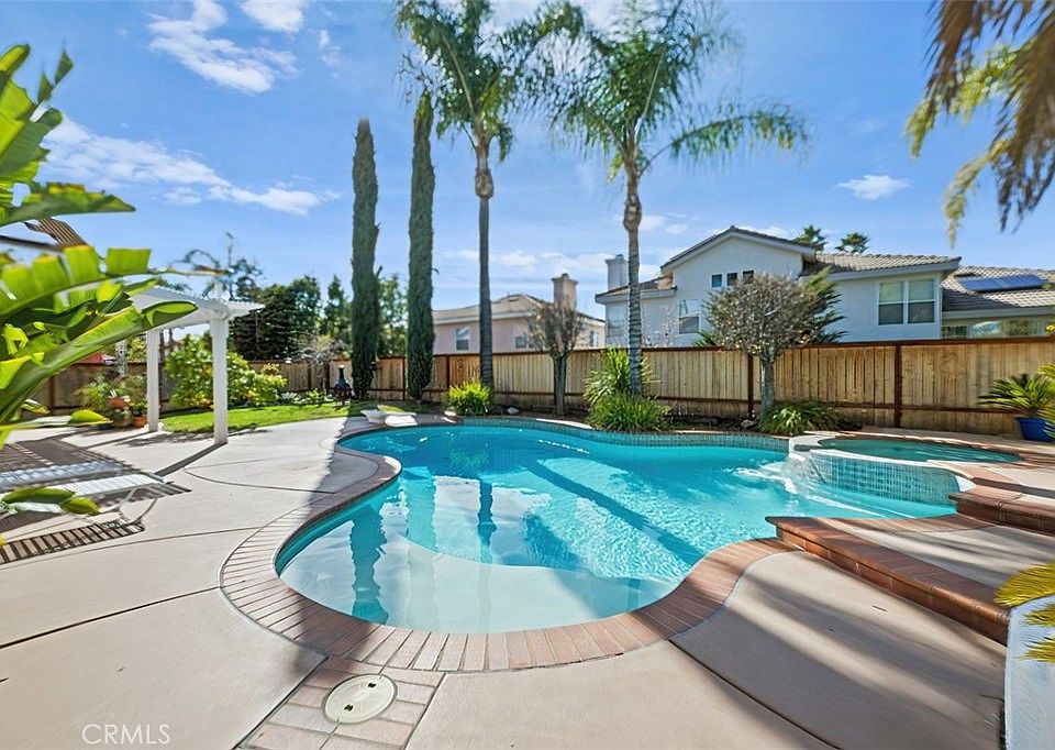 1st image of 39287 Corte Alisos