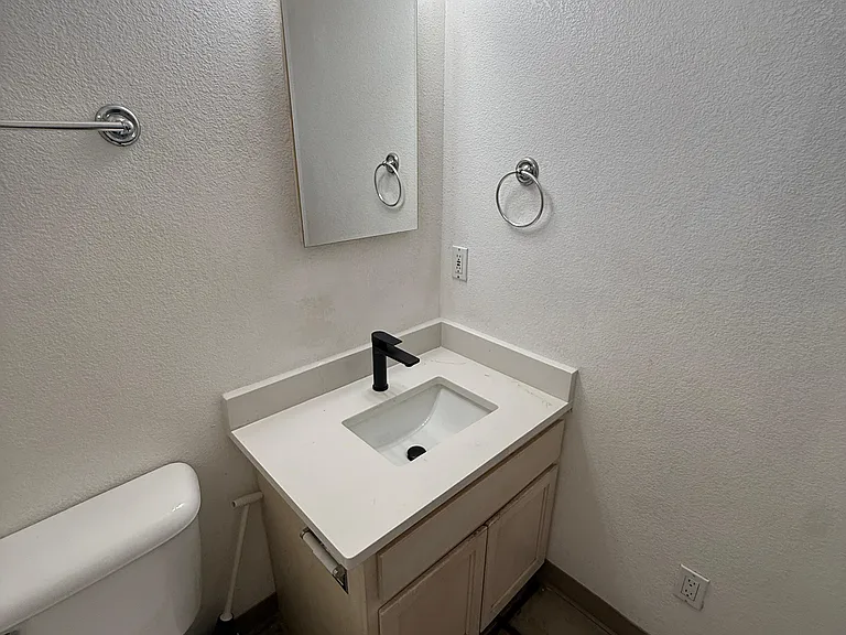 930 E Adelaide Dr #1 — Photo 9