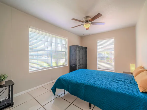 (undisclosed Address), Houston, TX 77015