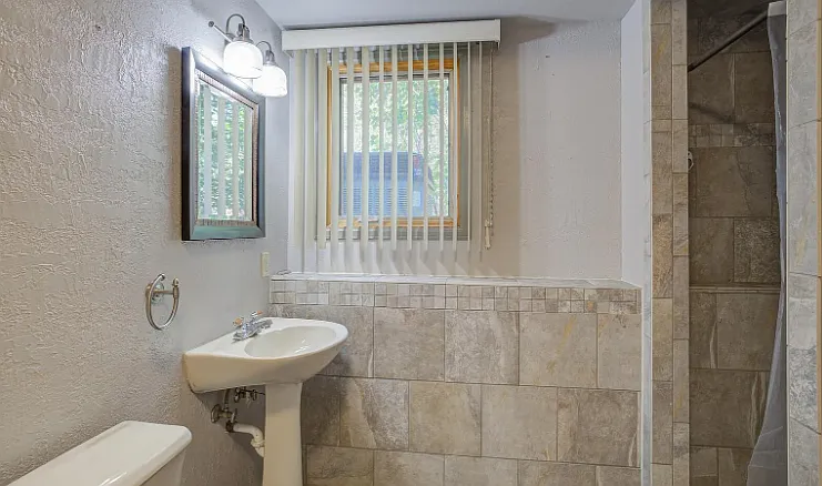 1440 Jamaica Dr — Photo 15