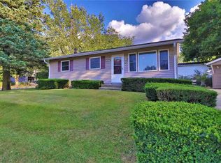 5295 Gettysburg Dr, Loves Park, IL 61111