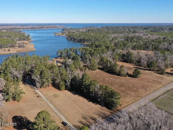 1912 Spring Creek Road, Aurora, NC 27806