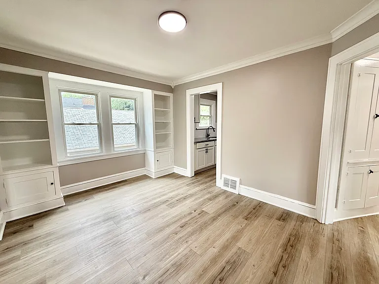 4623 Behrwald Ave #UP — Photo 5
