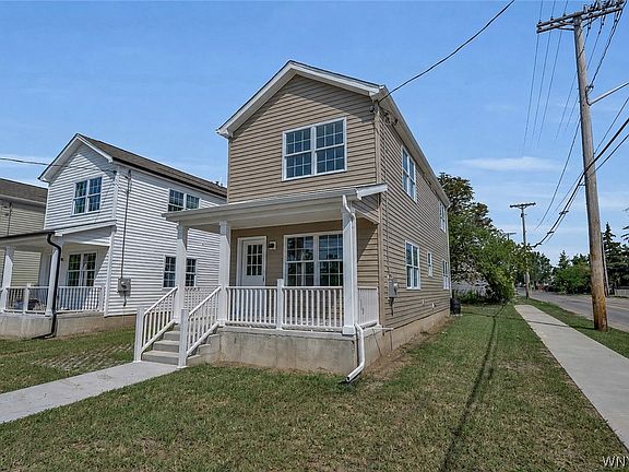 3rd image of 766 E Amherst St