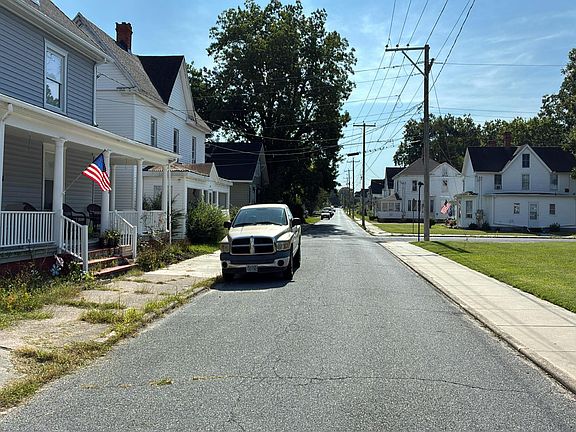 5th image of 413 Walnut St