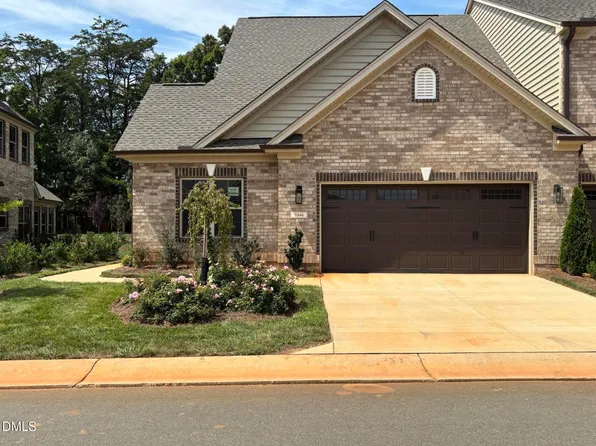 1046 Beechcraft Dr #80, Mebane, NC 27302